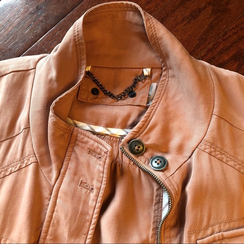 Anorak - Picture 5 of 5